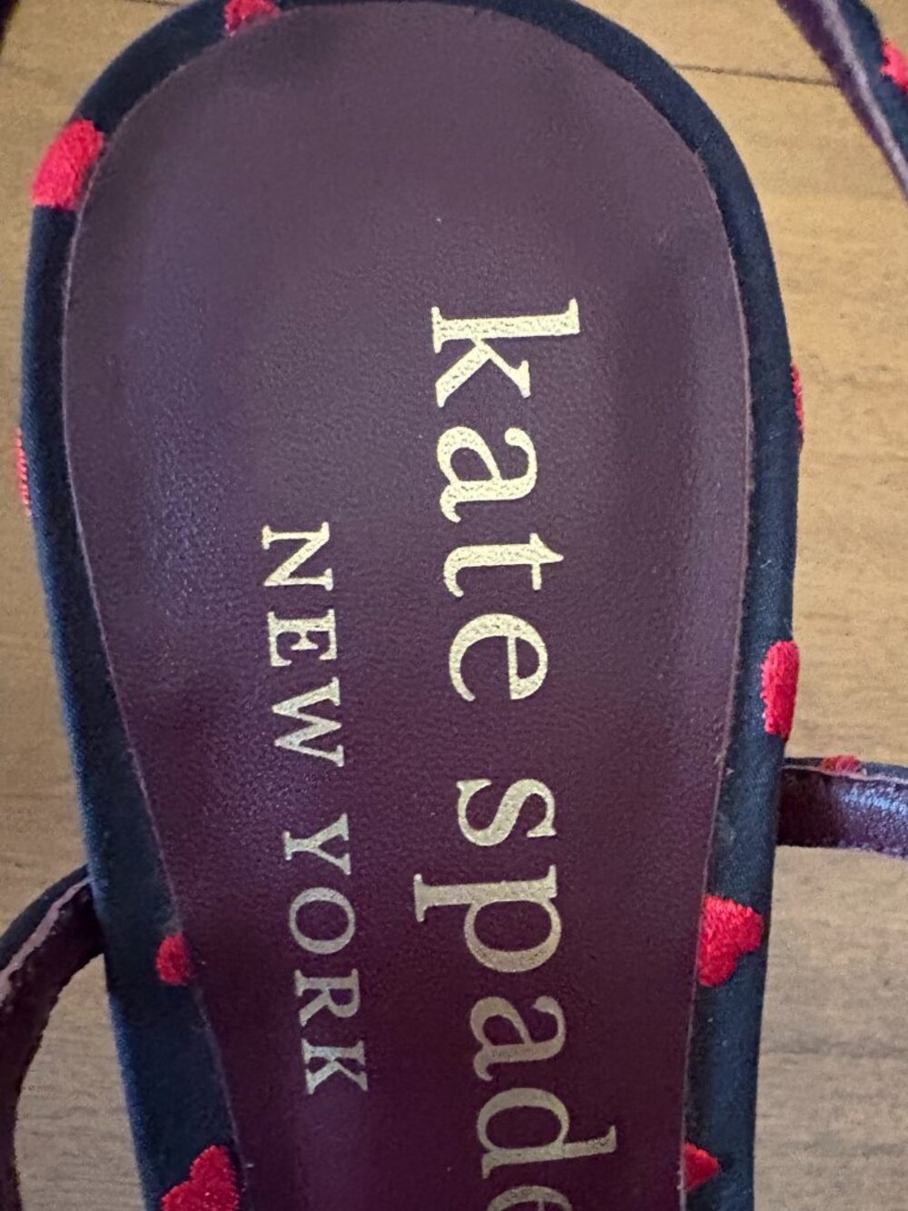 NWOT Kate Spade Black Slingback Heels with Red Hearts and Bow Accents. Size 8.5 - Picture 12 of 14